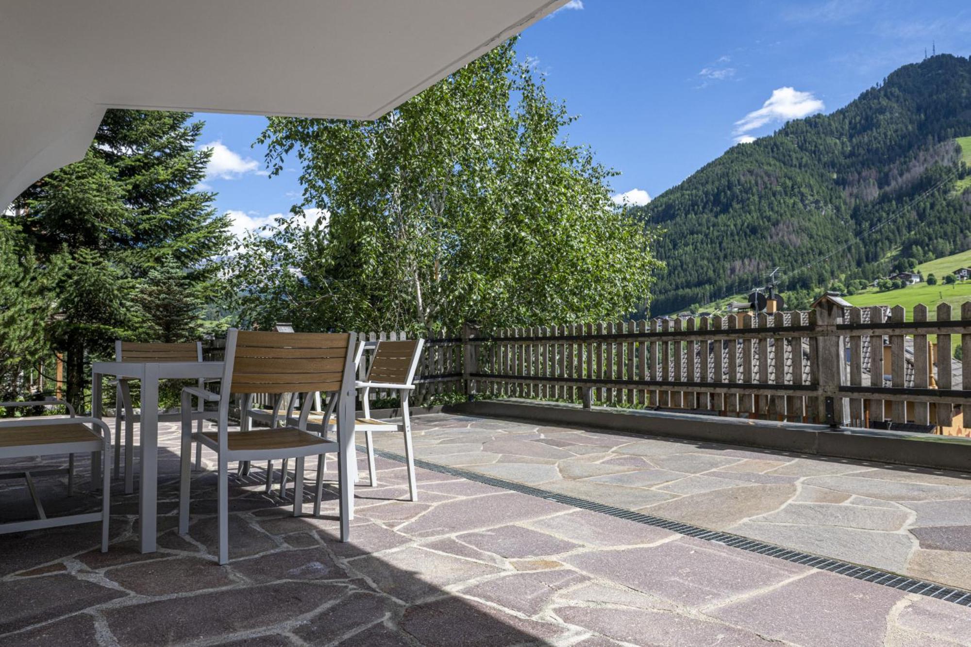 Panoramic Apartment 24 Ortisei Exterior photo